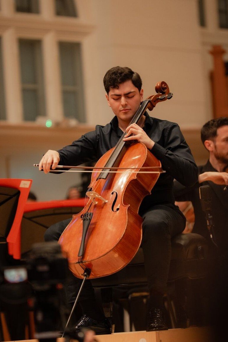 Mikayel Voskanyan performing